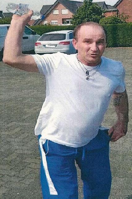 Essen Überruhr: 13 Jährige Missbraucht – Erkennen Sie Diesen Mann? Die Polizei Braucht Sie! (Phantombild) - xoh0jsn