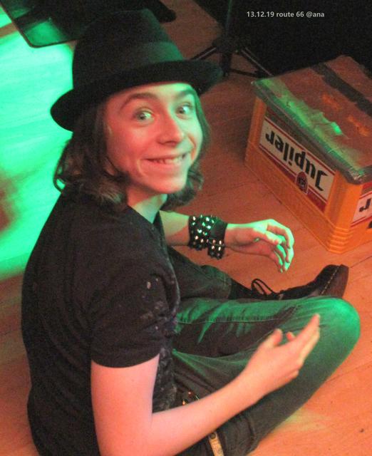 smile! :-) JEFFERSON KESTER !