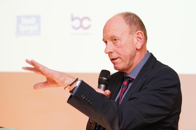 Auch in diesem Jahr hatte Oberbürgermeister Bernd Tischler als Hauptredner das Mikrofon in der Hand.