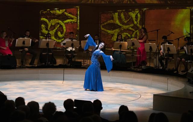 Orientalischen Tanz präsentierte Serena Ramzy.