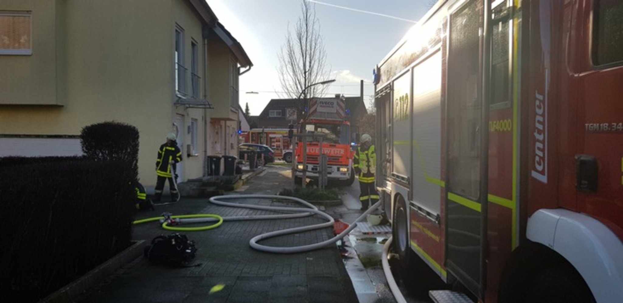 Brand mehrerer Garagen im Hinterhof - Marl