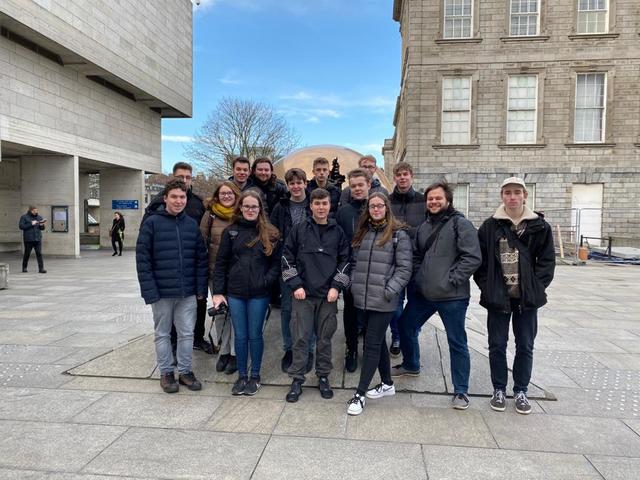Die Besucher*innen vom HeiG am Trinity College, eine der führenden Unis in Europa.