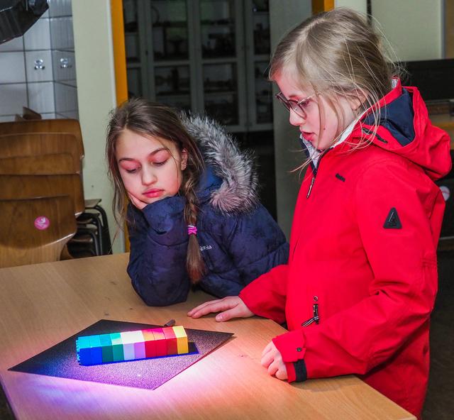 Beim MINT-Nachmittag im Gymnasium Essen-Werden. 
Foto: Gohl
