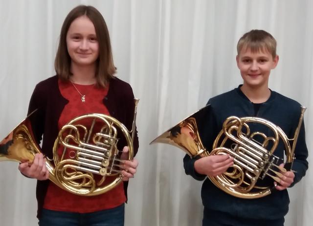 Rebecca Splittgerber erhielt zusammen mit ihrem Duopartner Nils Thurau (Musikschule Recklinghausen) zusätzlich zum ersten Preis noch einen Sonderpreis der Firma Evonik für ihre ausgezeichnete Leistung.