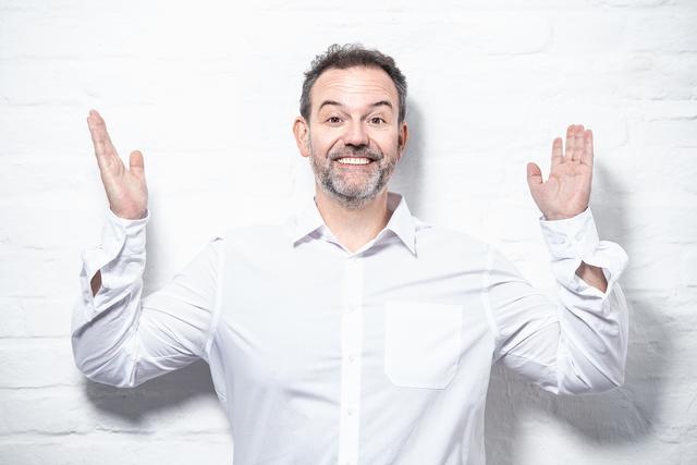 Freuwillige vor!“ heißt das Programm von René Steinberg.