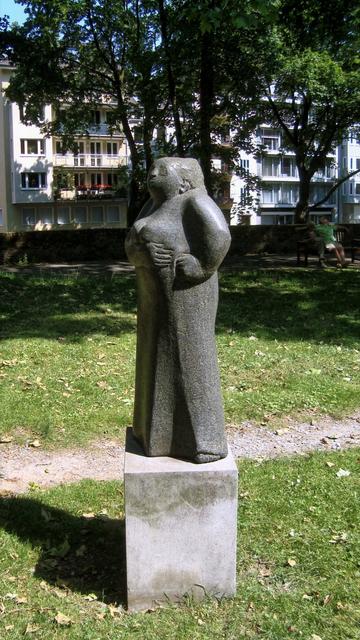 Trude Esser: Mutter Ey (1978), Speescher Park