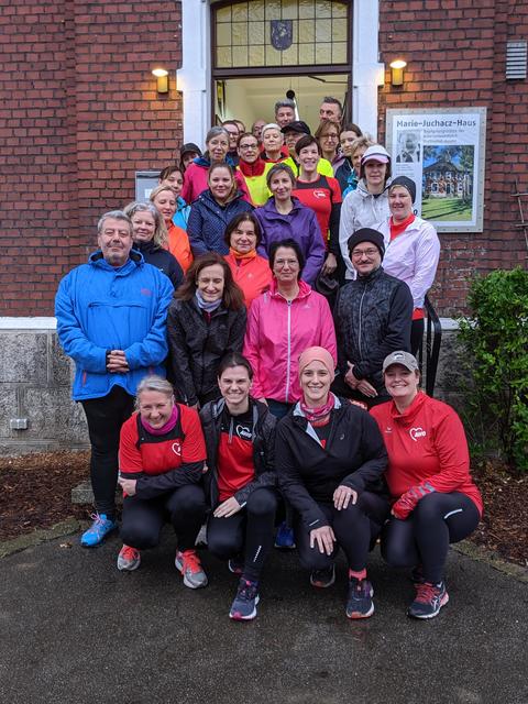 Die Teilnehmer*Innen des 24. Anfänger-Laufkurses am 1. Trainingstag am 01.02.2020