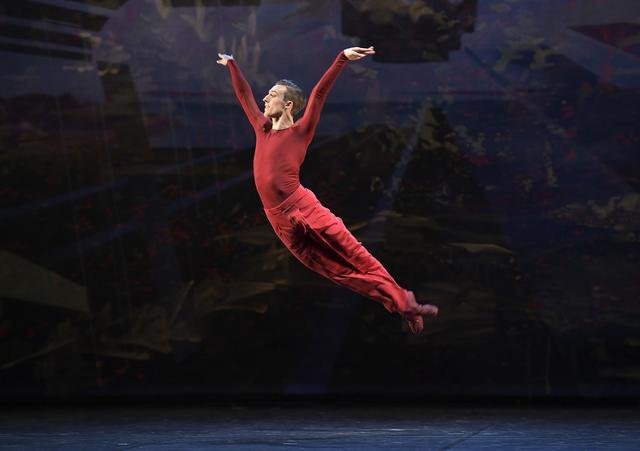 Szene aus Xin Peng Wangs Ballett Rachmaninow I Tschaikowsky.