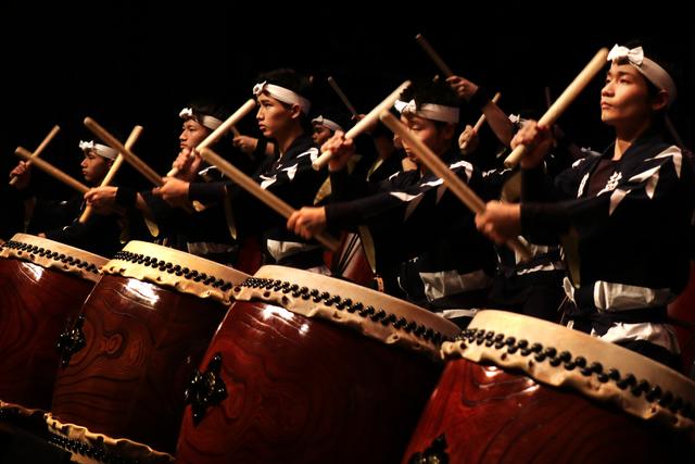 "Kokubu - The Drums of Japan" präsentieren die Trommelshow "Into the Light" am 7. März im Colosseum Theater.
