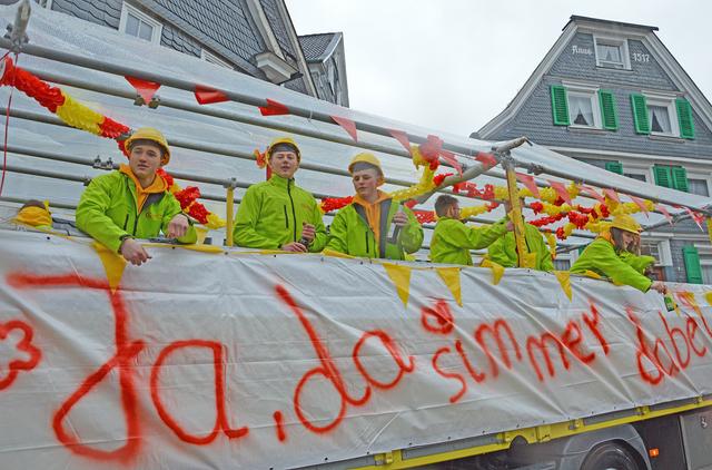 Ob Regen oder Sonnenschein - am Tulpensonntag, 23. Februar, ziehen die Narren ab 11.11 Uhr durch die Langenberger Altstadt.