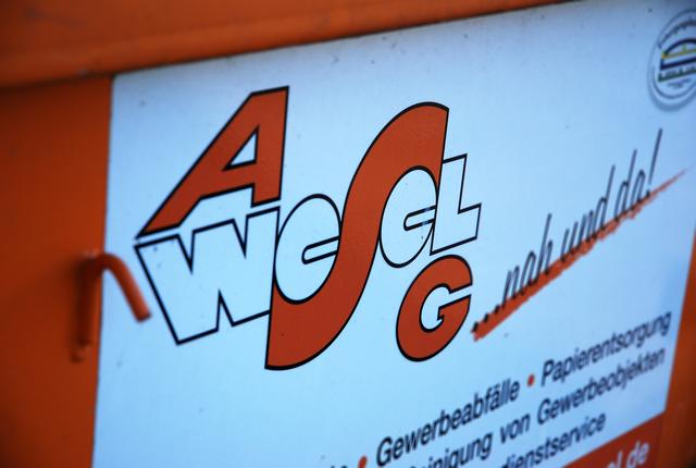 Gehölzrückschnitt- und Baumpflegearbeiten führt der ASG Wesel am Dienstag, 18. Februar, auf dem Wittenberger Platz - im Bereich der Pastor-Schmitz-Straße - durch. Mit kurzzeitigen Verkehrsbehinderungen sei zu rechnen, so der ASG Wesel.