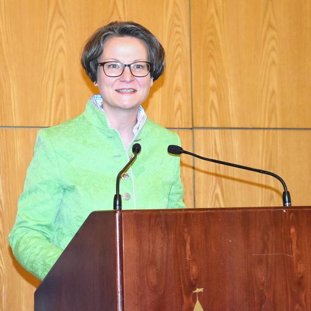 Als Gastrednerin konnten die Verantwortlichen der Mendener CDU Ministerin Ina Scharrenbach gewinnen.