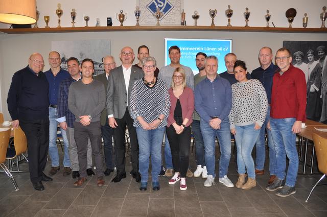 Alle anwesenden Vorstandsmitglieder des SV Lünen 08