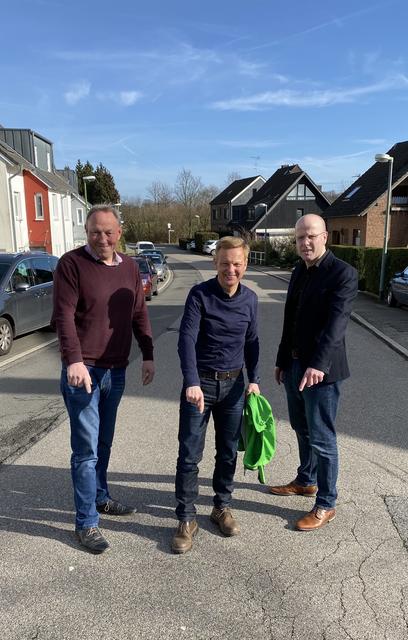 Rasen in Byfang verboten! CDU fordert `Geschwindigkeits-Piktogrammen` auf den Straßen Fahrenberg und ...