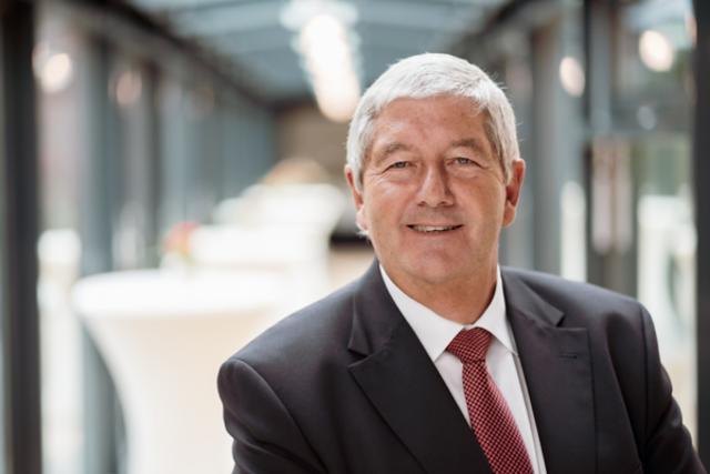 Wolfgang Schmitz, Hauptgeschäftsführer des Unternehmerverbandes setzt sich für mehr Weiterbildung ein.