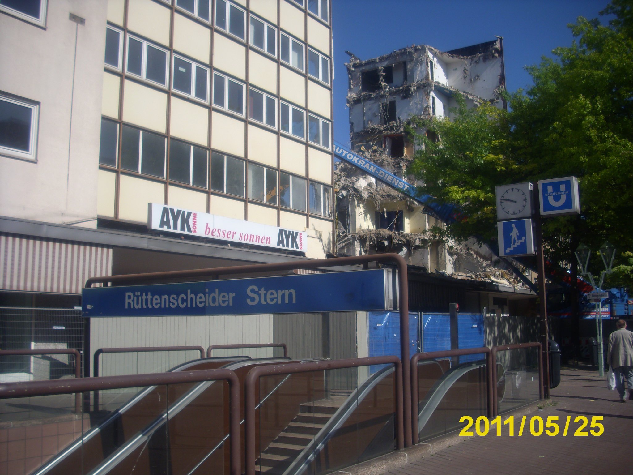 Abruch und Aufbruch in Essen... Das alte Karstadthaus am