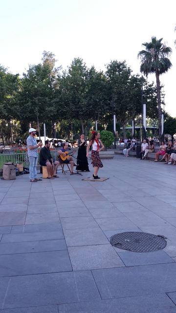 Die weltbekannten Flamenco-Tänze haben ihren Ursprung in Andalusien. Auch in Sevilla finden auf zahlreichen Plätzen öffentliche Darbietungen statt.