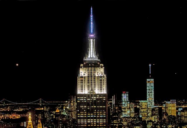 Foto vom Rockefeller Center: Mit Empire State Building und One World Trade Center.