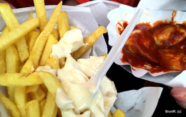 Bochumer Currywurst
Die Originale  ;-)))
9.12.2018