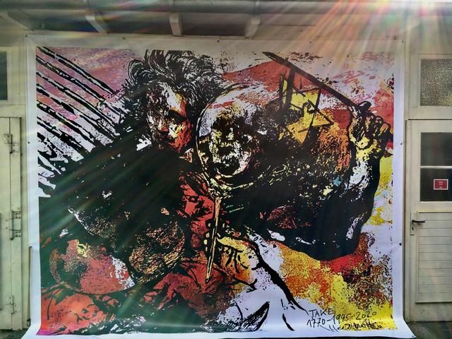 Im Galeriehof der RUHR GALLERY MÜLHEIM: „TAKE 1770 / 1945 / 2020“
Digitale Malerei | Druck auf Plane | 310 x 375 cm