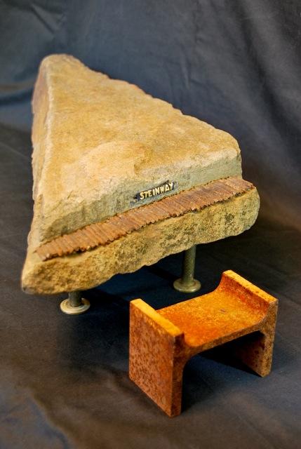 „Beethovens Traum“
Ruhrsandstein | Messing | Stahl 15 x 26 x 15 cm
