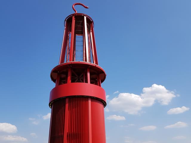 Diese symbolträchtige Landmarke ist eine Arbeit des Künstler Otto Piene (1928-2014).