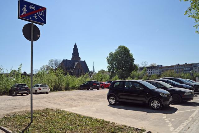 Die Velberter Stadtverwaltung möchte eine weitere Grundschule bauen. Diese soll dreizügig werden und auf dem Pestalozziplatz entstehen.