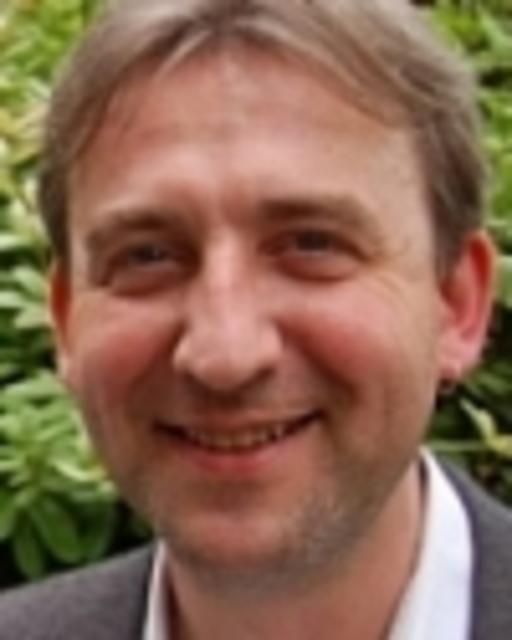 Oberhausens Superintendent Joachim Deterding hält Gottesdienste derzeit für "unverantwortlich". Er fordert erst präzise Maßnahmen.