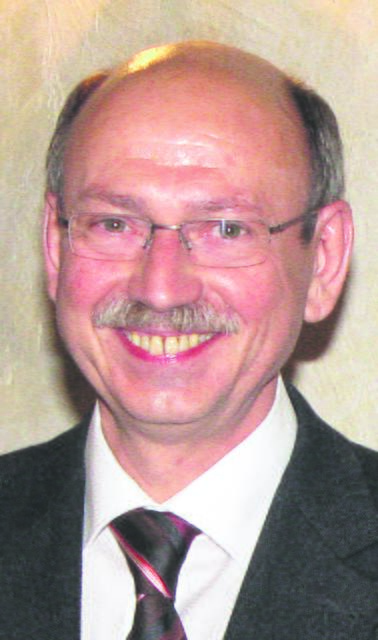 Pfarrer Jürgen Senkbeil informiert, dass ab dem 9. Mai in Menden wieder heilige Messen angeboten werden.