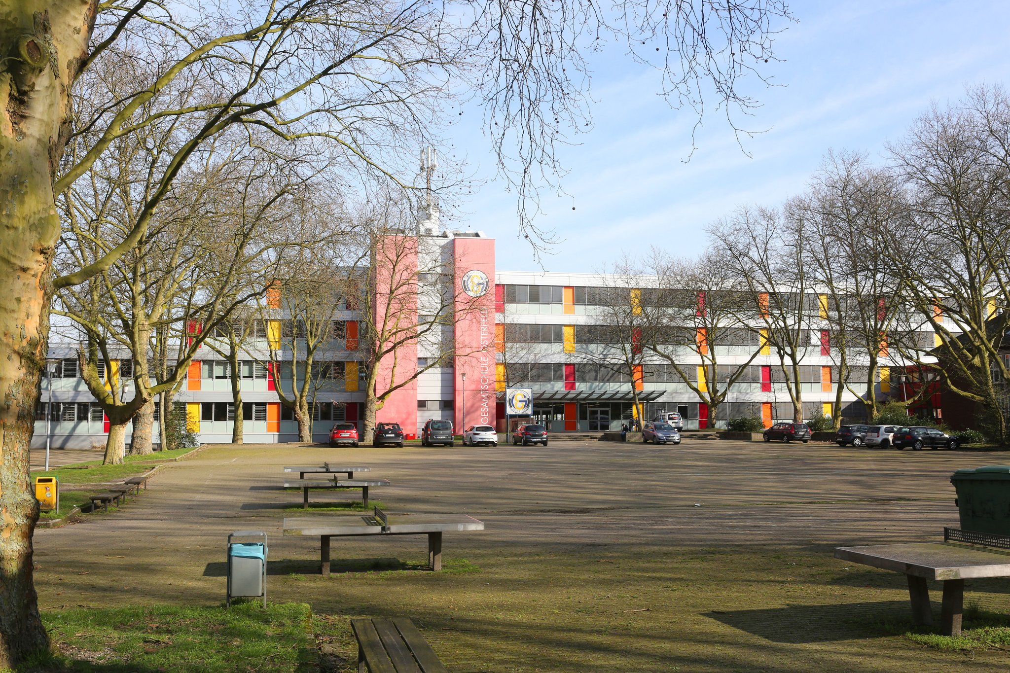 Schrittweise Wiederaufnahme des Schul- und Unterrichtsbetriebs: Mehr ...