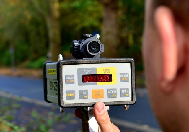 Langsam fahren kann Leben retten. Symbolfoto: Geschwindigkeitskontrollen / lokalkompass