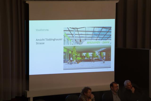 Gespannt verfolgten die Ausschussmitglieder im Dezember 2018 die Präsentation des Investors. Archivfoto: Carsten Grunwald