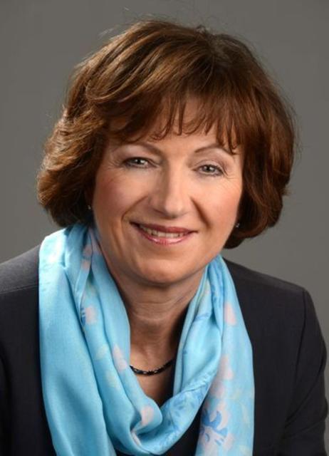 CDU Ratsfrau Regina Hallmann will sich jetzt für den Lunapark einsetzen. Die Anwohner sind gespannt auf die Antworten von Grün und Gruga.  | Foto: CDU