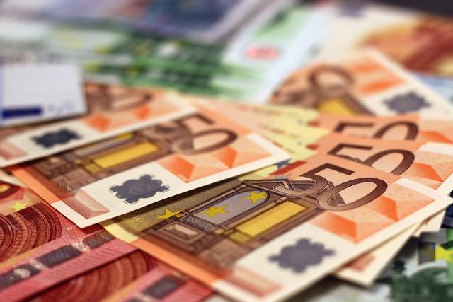 300 Euro pro Kind: Das sieht das große Konjunkturpaket der Bundesregierung vor. Richtig so?
