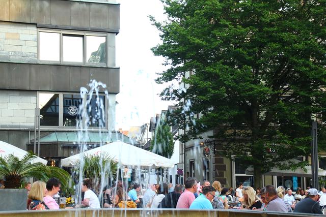 Wieder bis auf den letzten Platz belegt war die Außengastronomie. | Foto: K. Rath-Afting