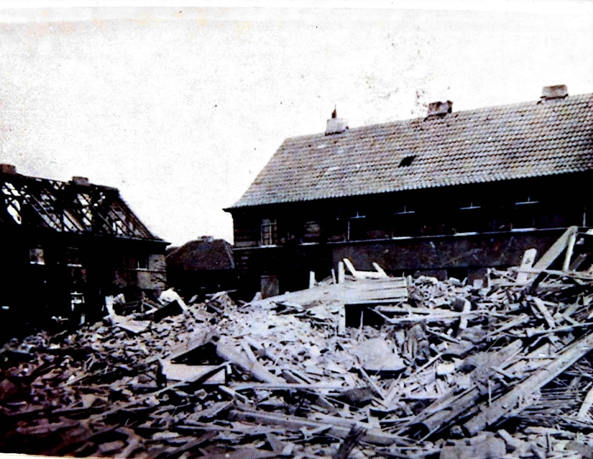 Krieg Neuenkamp in Schutt und Asche Duisburg