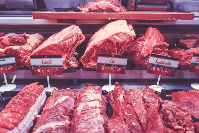 Tönnies und andere Fleischproduzenten stehen in der Kritik: Was muss sich ändern?