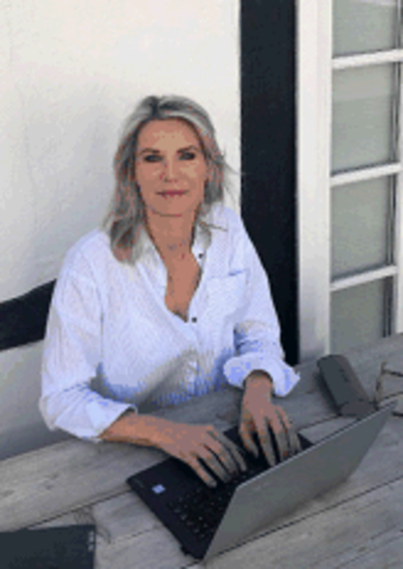 Im Rahmen des SommerLeseClub 2020 findet für die Leser der Stadtbibliothek Arnsberg eine ganz besondere Veranstaltung statt: Am kommenden Dienstag, 30. Juni, um 16 Uhr liest Autorin Verena Prym live auf Youtube aus ihrem Kinderbuch: RAFU - Eine afrikanische Geschichte.
