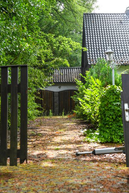 Auf diesem Grundstück sollten nach ersten Plänen zwei Wohnblöcke mit bis zu zwölf Wohnungen und Tiefgarage entstehen.