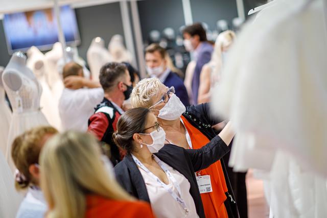 Maskenpflicht gehört zum neuen Infektionsschutzkonzept der Messe Essen.