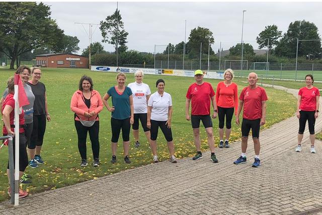 Zum Abschluss des digitalen Laufkurses für Wiedereinsteiger und Anfänger trafen sich einige der Teilnehmenden zum ersten Mal in der realen Welt. Foto: privat