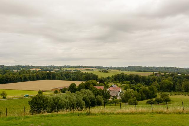 Ein erster Ausblick über die Landschaft nördlich der Ruhr bei Kettwig