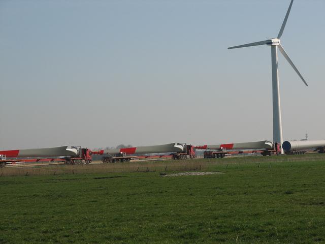 Windrad Montage Puzzelteile | Foto: Umbehaue