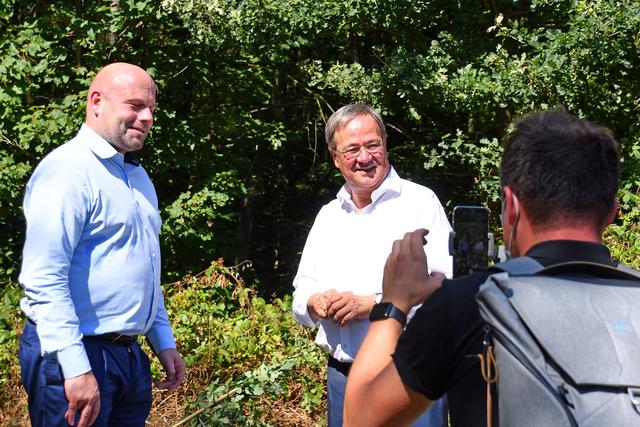 Armin Laschet mit dem Castrop-Rauxeler Bürgermeisterkandidat Oliver Lind