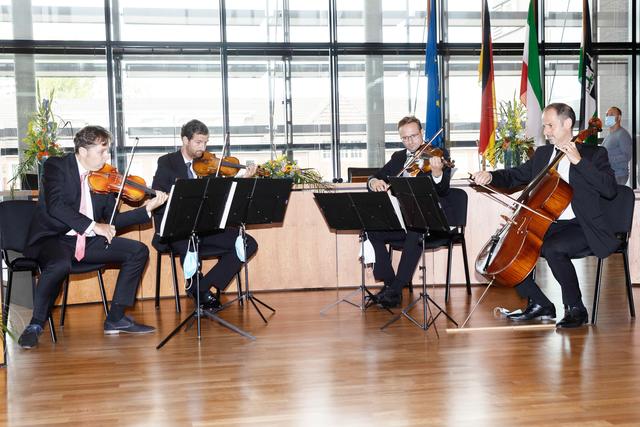 Das Nodelmann-Quartett sorgte mit seinen musikalischen Einlagen für den passenden feierlichen Rahmen und spielte Stücke von Mendelssohn-Bartholdy und Erwin Schulhoff.