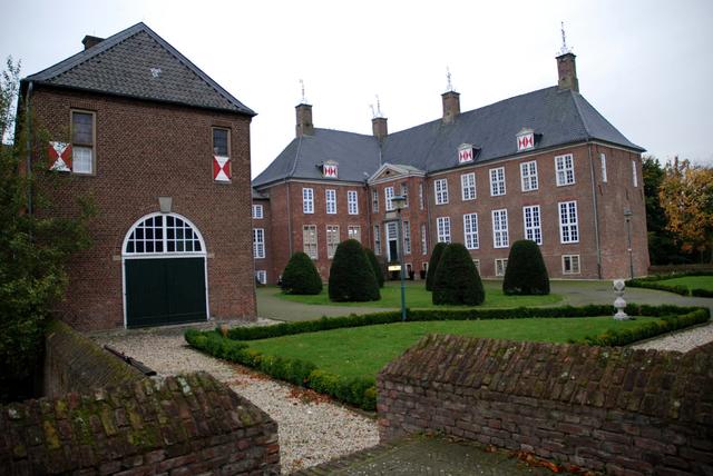 Das alte Wasserschloss Ringenberg wird Kulisse für die Flanierkonzerte der musik:landschaft westfalen am 27. September 2020.