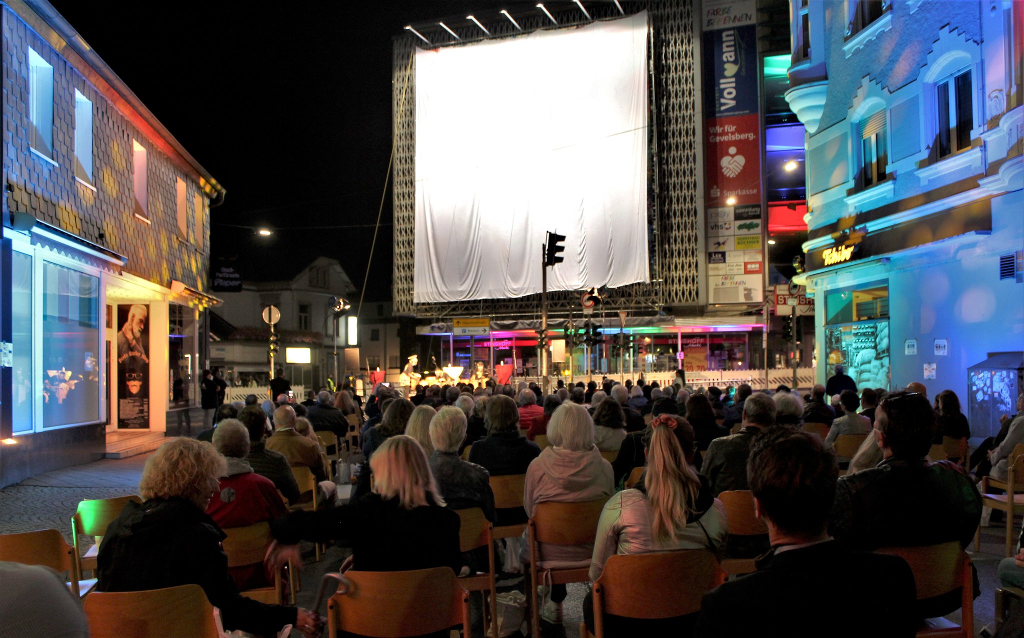 Farbe Bekennen Gemalde Von Christian Awe Am Rupprecht Haus Enthullt Ein Bekenntnis Zu Freiheit Farbe Und Vision Gevelsberg