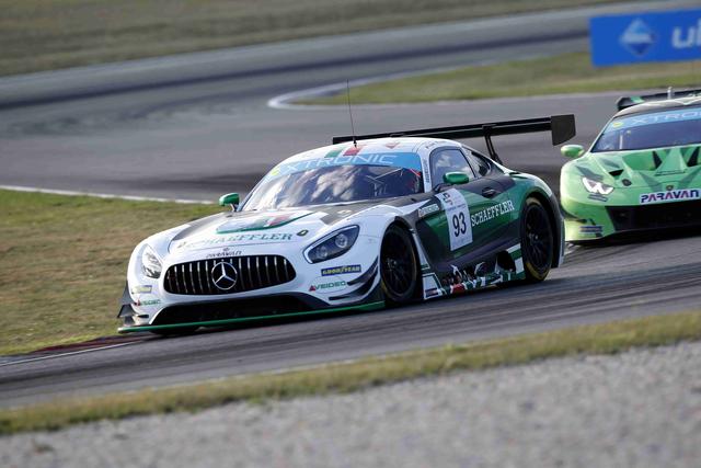 Kenneth Heyer vom AMC Duisburg im Mercedes GT3