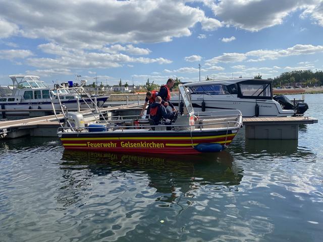 Rettungsboot der Feuerwehr Gelsenkirchen übernimmt dauerhaft Liegeplatz in der Stölting Marina