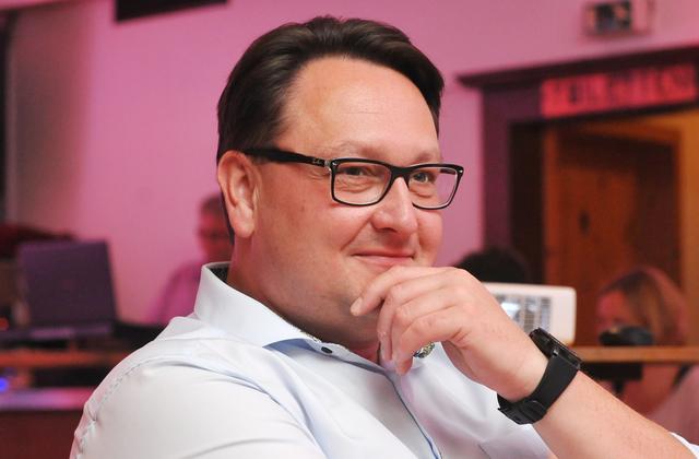 Bürgermeisterwahl verloren, dafür aber die Sitze der CDU im Stadtrat von 7 auf 9 erhöht: Ein nachdenklicher Lars van der Bijl am Wahlabend.
Foto: Michael de Clerque